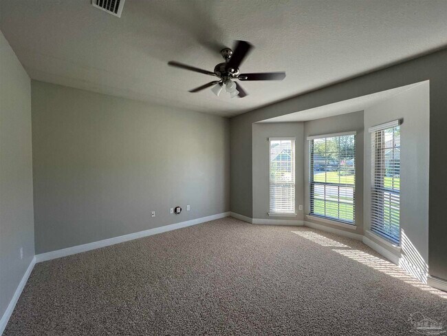 Building Photo - 4128 S Cambridge Way