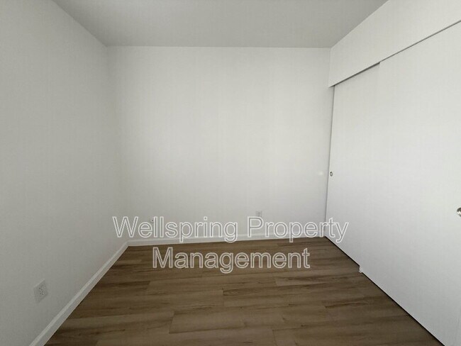 Building Photo - 3251 Mill Springs Dr