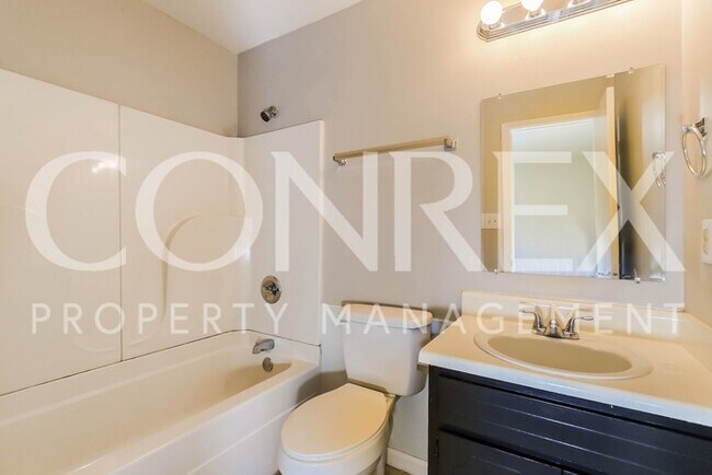 Building Photo - 3812 Highpointe Dr