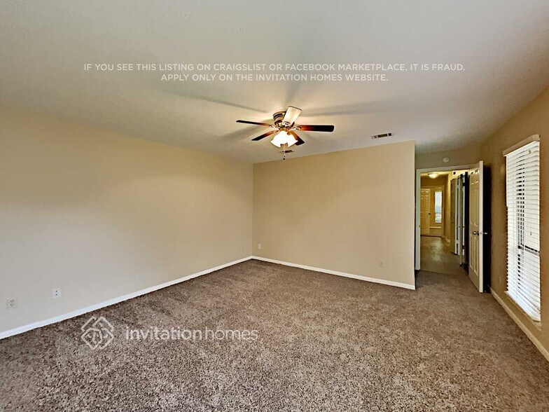 Building Photo - 15019 Seahorse Dr