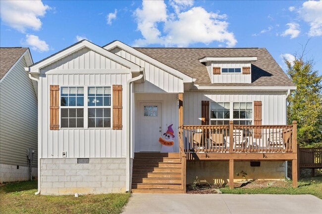 Building Photo - Pristine 3 Bed 2 Bath Home in Dalton