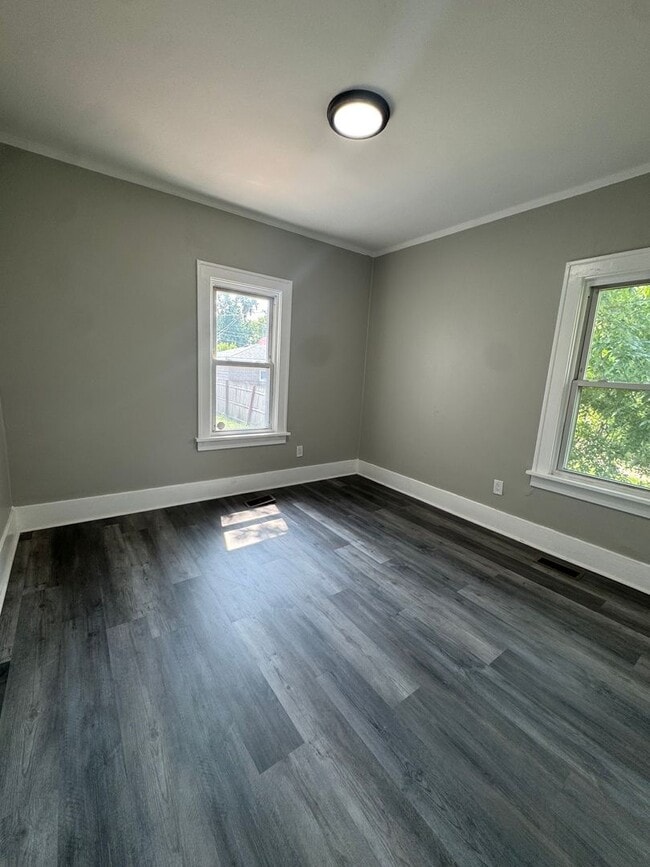 Building Photo - Beautiful 2-bedroom house for Rent in Lansing, IL VAILABLE NOW!!