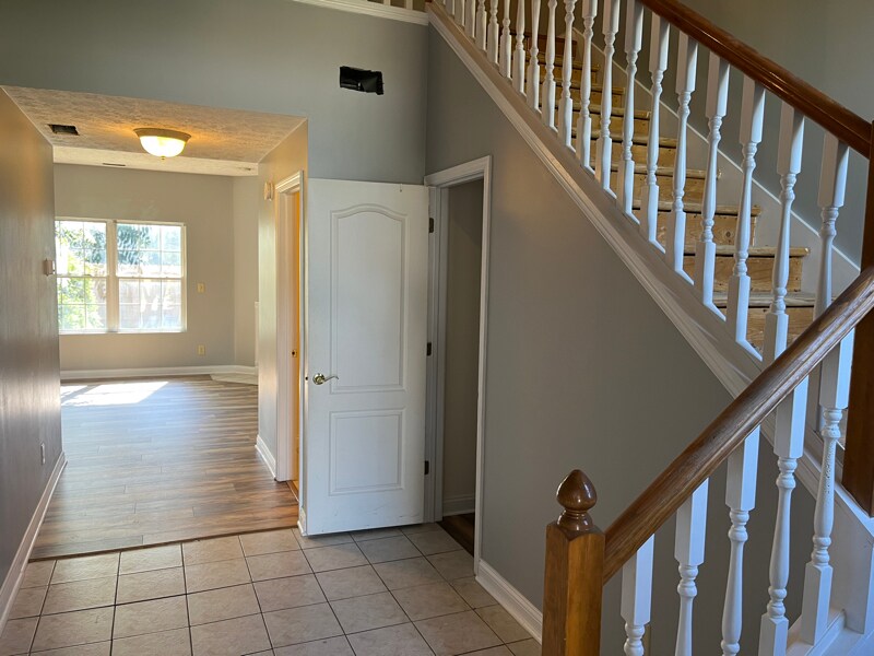 Building Photo - 2007 Halyard Ln