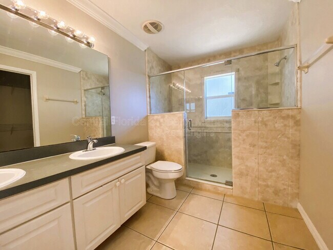 Building Photo - 311 Baccarat Ct