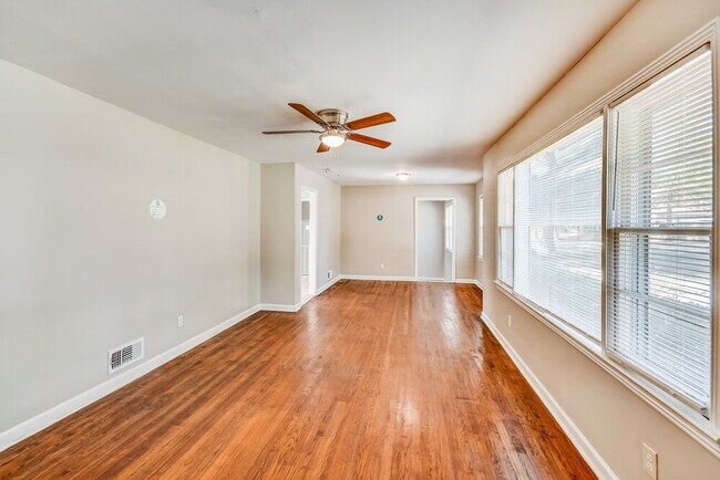 Building Photo - 1217 5 Mile Rd