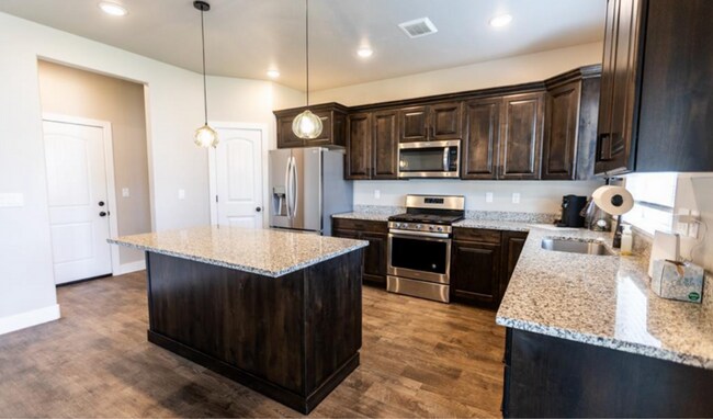 Building Photo - Beautiful 4 Bed, 2.5 Bath Home for Rent in Summerfield