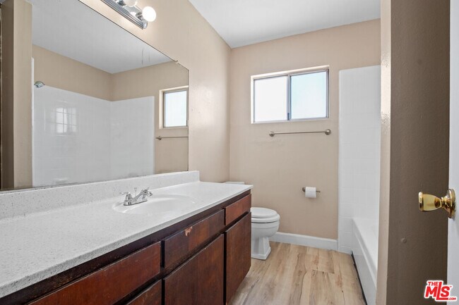 Building Photo - 14108 Doty Ave