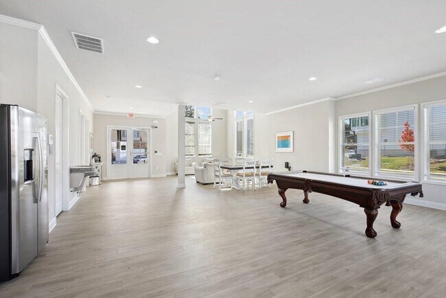 Building Photo - 1852 Auburn Rd