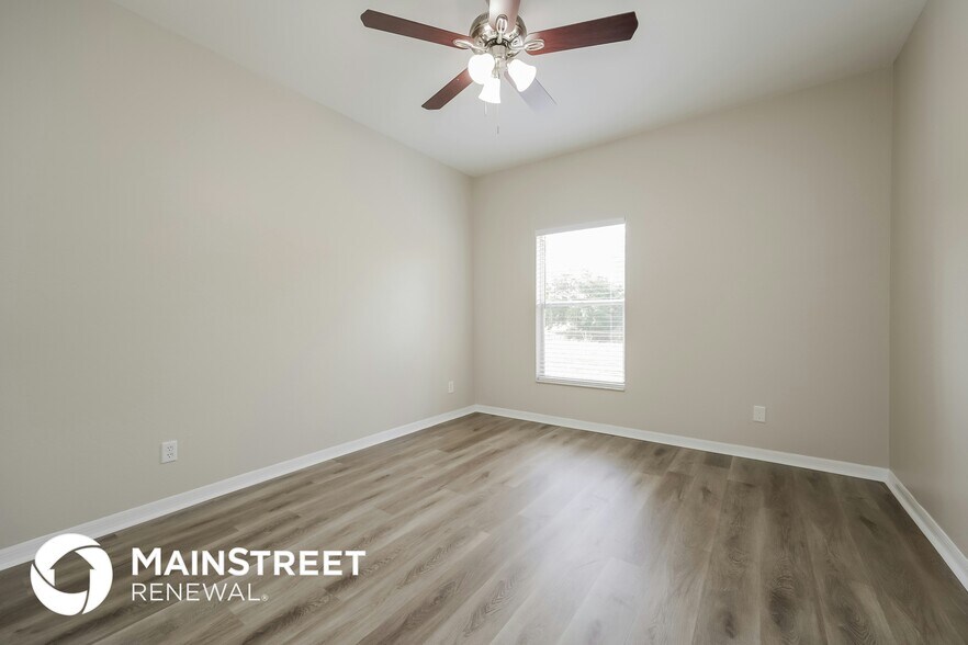 Building Photo - 2301 Jetridge St