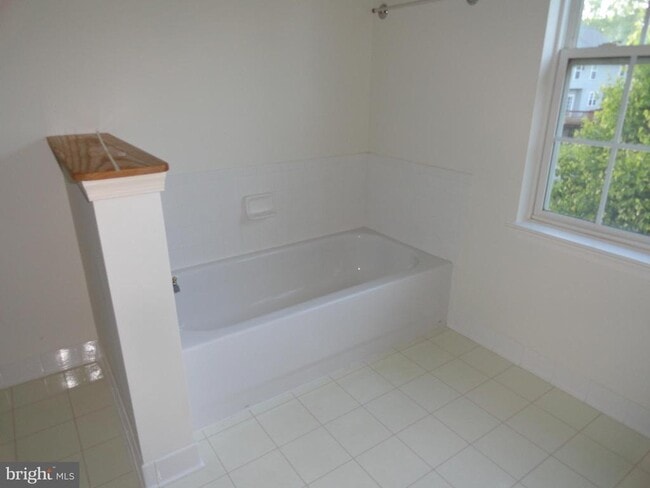 Building Photo - 8708 Hidden Pool Ct