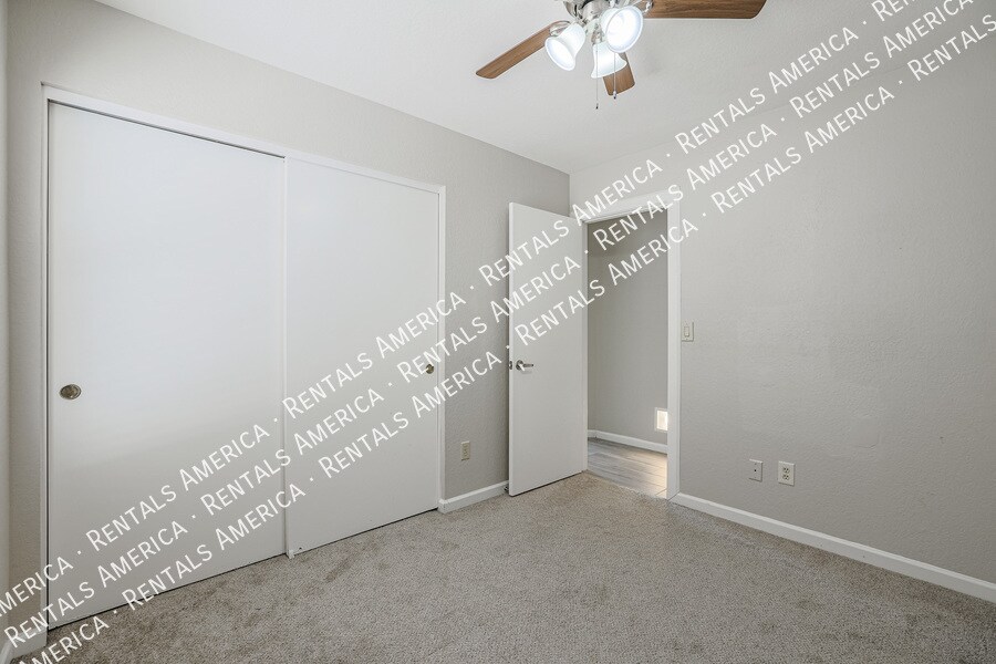 Building Photo - 18238 N 17th Way