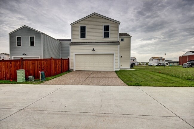 Building Photo - 5020 Freehold Rock Dr
