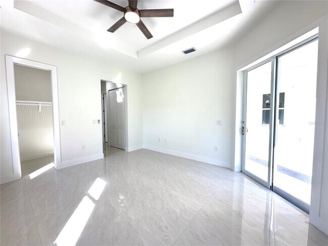 Building Photo - 1466 Dewitt St