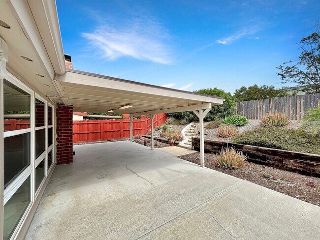 Building Photo - Charming 3BD/2BA House in Serra Mesa w/ W/...