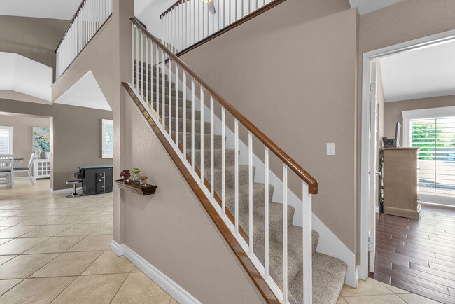Building Photo - 44310 Villeta Dr