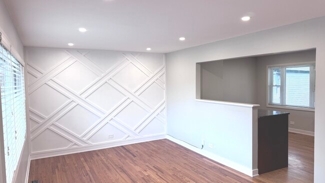 Building Photo - 8912 Windsor Ln