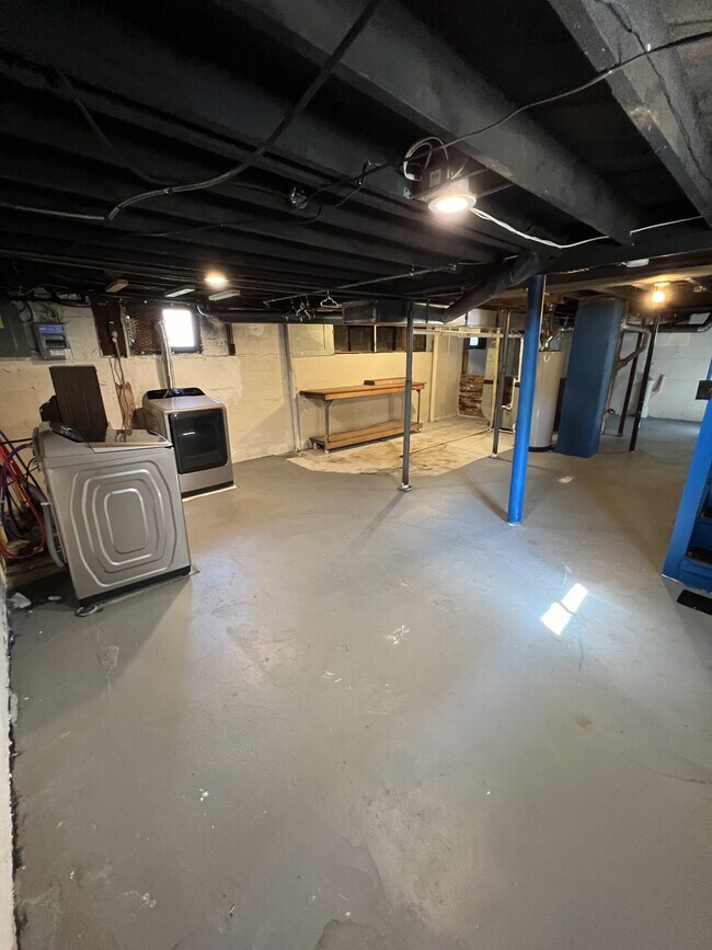 Building Photo - 236 Moores River Dr