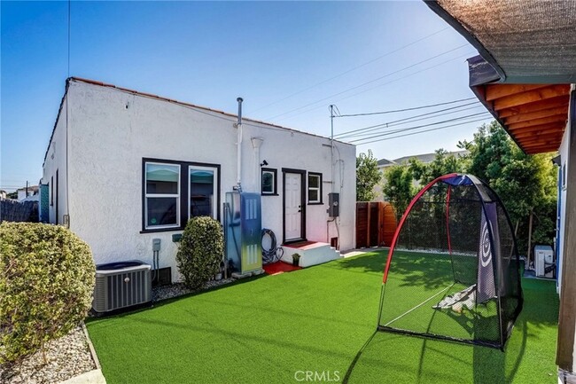 Building Photo - 6531 Arlington Ave