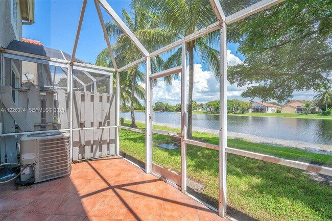 Building Photo - 1491 Sorrento Dr