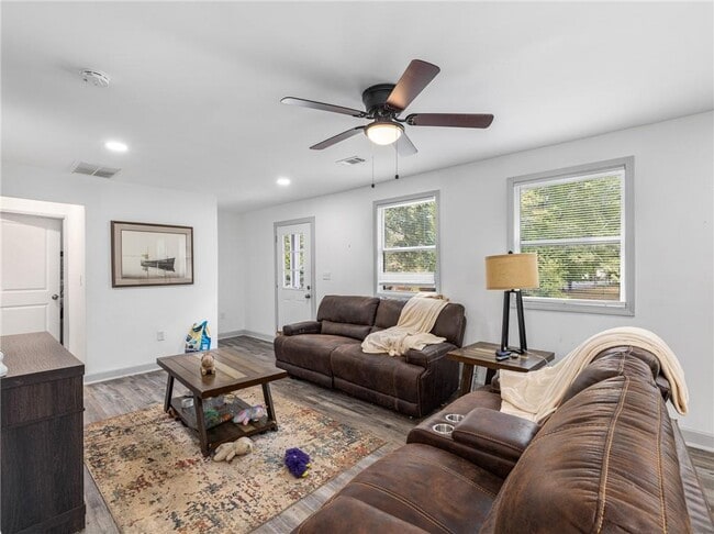 Building Photo - 2178 Penelope St NW