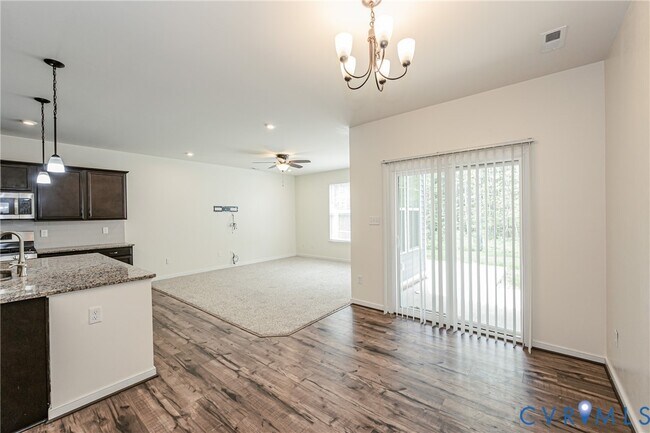 Building Photo - 18353 Palisades Ct