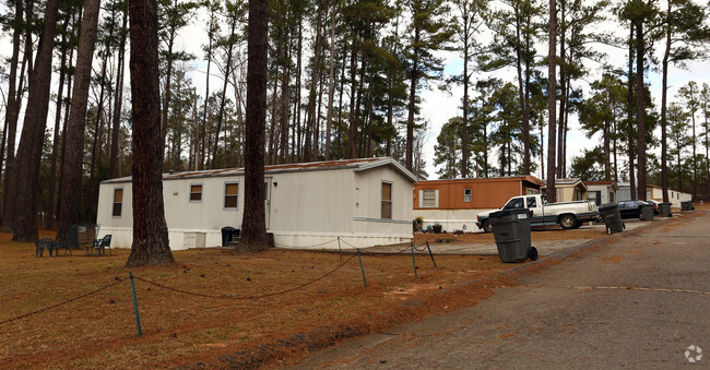 Building Photo - 3765 Gordon Hwy