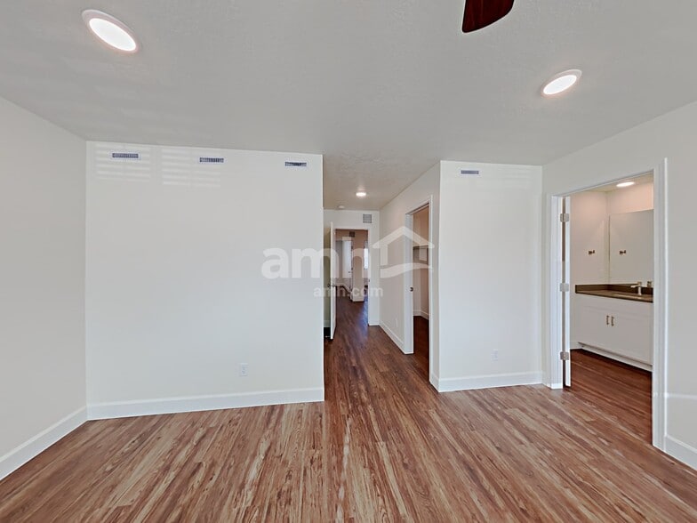 Building Photo - 7379 S Copper Rim Dr