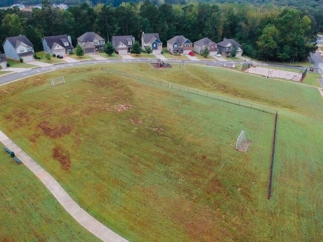 Building Photo - 1093 Hartwell Rd