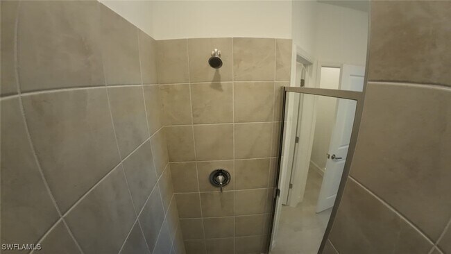 Building Photo - 19552 Hinkley Dr