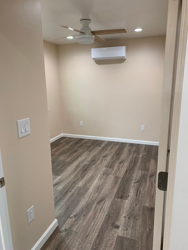 Building Photo - 7125 Bari Ct