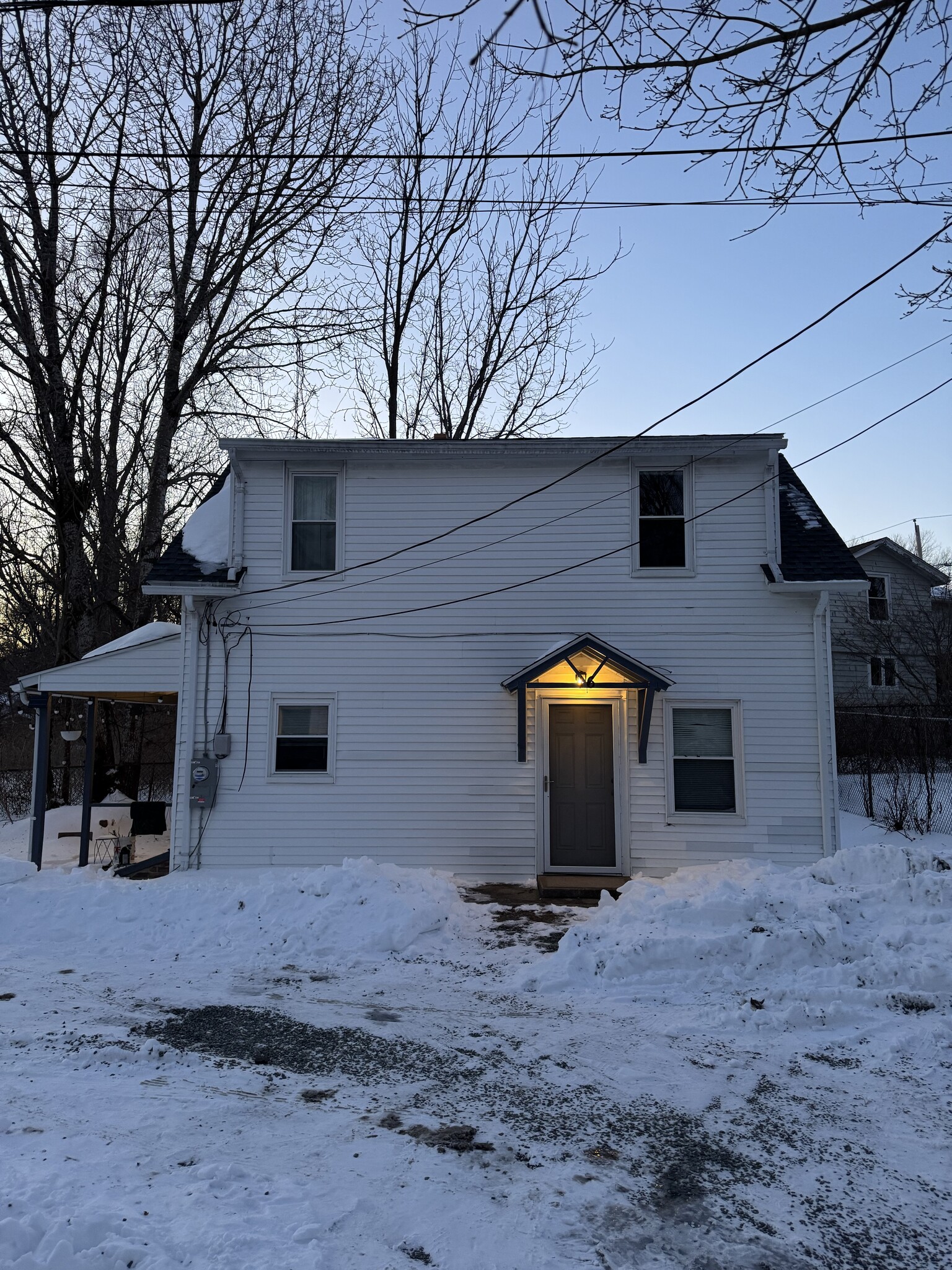 Building Photo - 14 Uncle Sams Ln