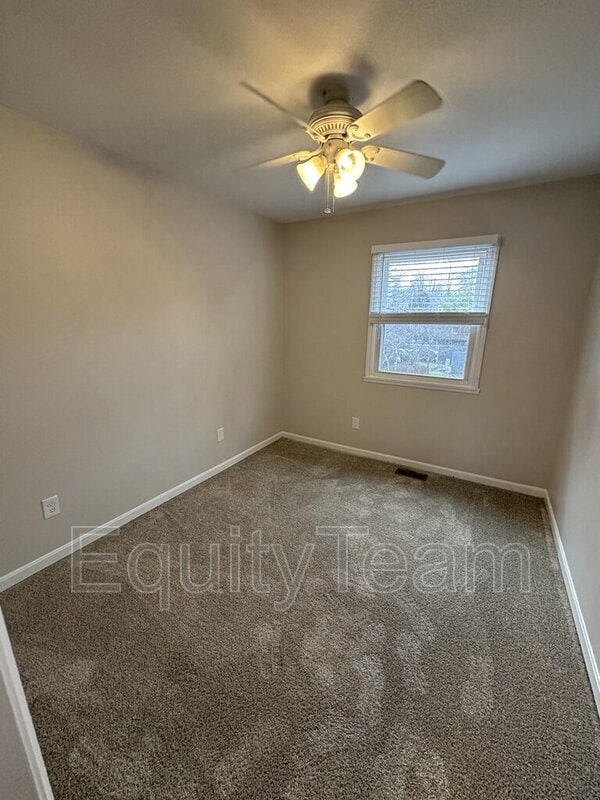 Building Photo - 9133 Dominion Cir