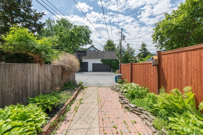 Building Photo - Charming Bethlehem Opportunity Near Historic Downtown