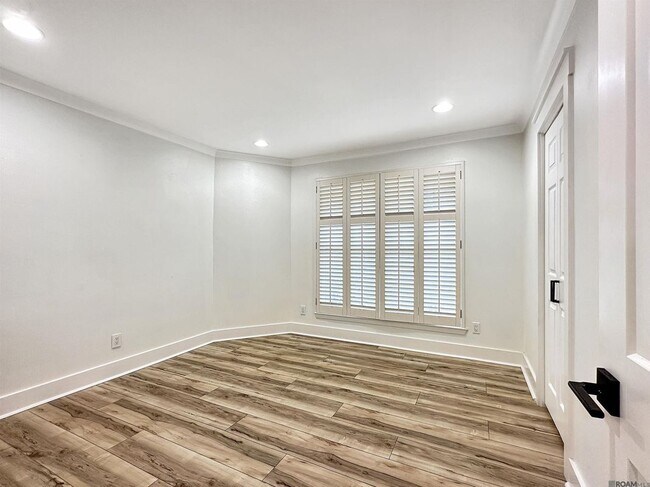 Building Photo - 7323 Sheffield Ct