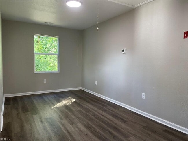 Building Photo - 7120 Clarion Ln