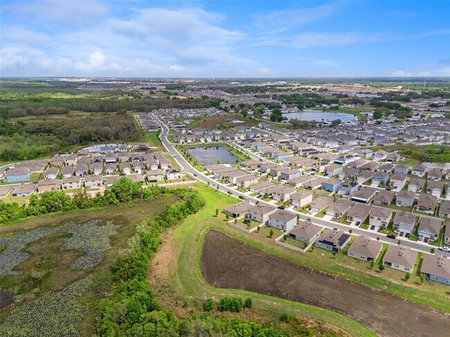 Building Photo - 544 Park Pl Blvd