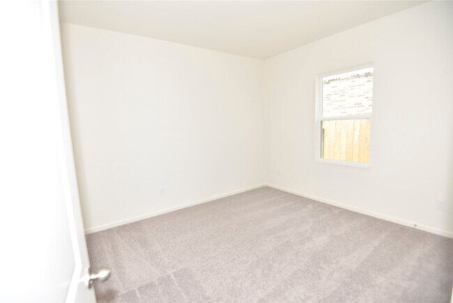 Building Photo - 21659 Cottage Ln