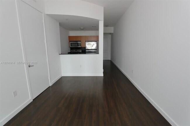 Building Photo - 2200 NE 4th Ave