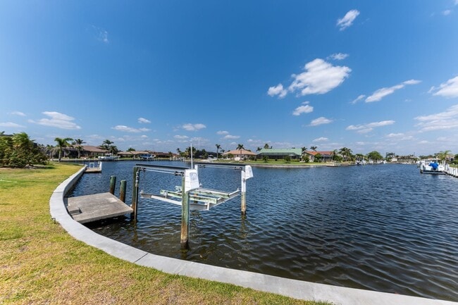 Building Photo - 2572 Brazilia Ct
