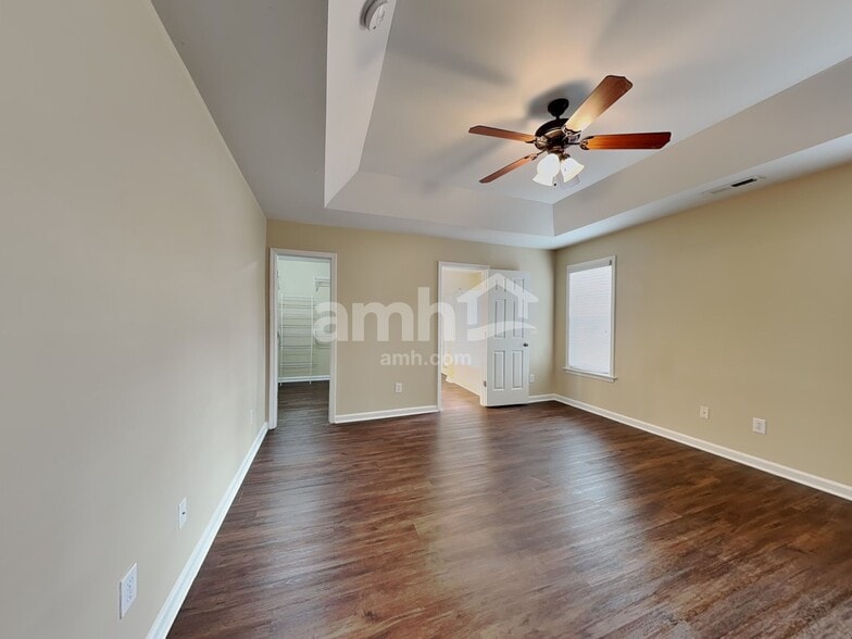 Building Photo - 228 Pearson Pl