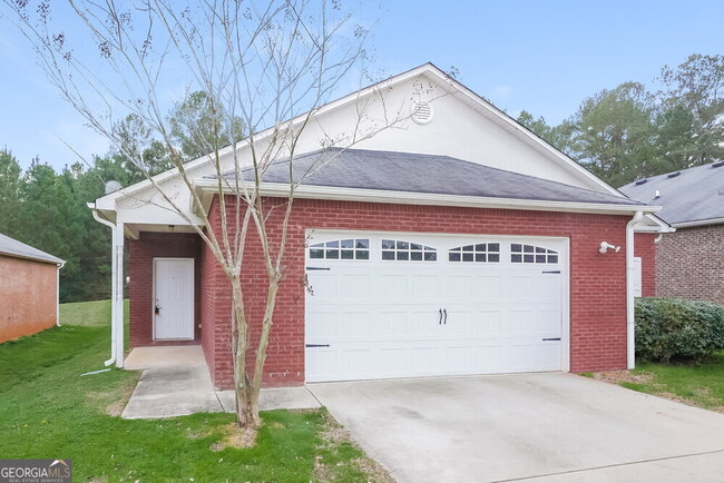 Primary Photo - 240 Cranesbill Way