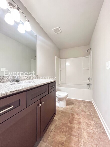 Building Photo - 1598 Iris Walk
