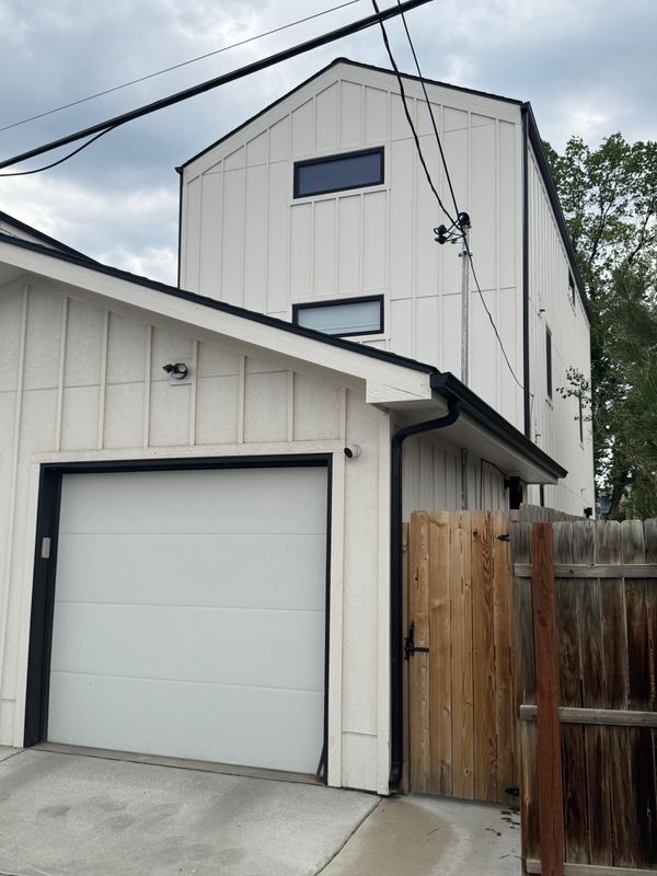 Building Photo - 1310 Zenobia St