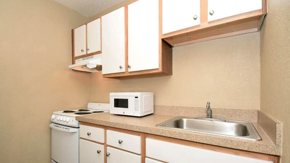 Building Photo - 2030 Craig Rd