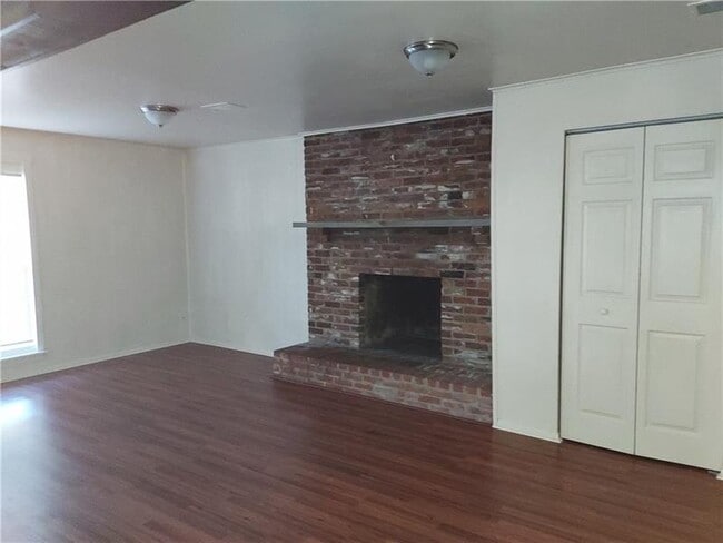 Building Photo - 460 Abbeyville Rd