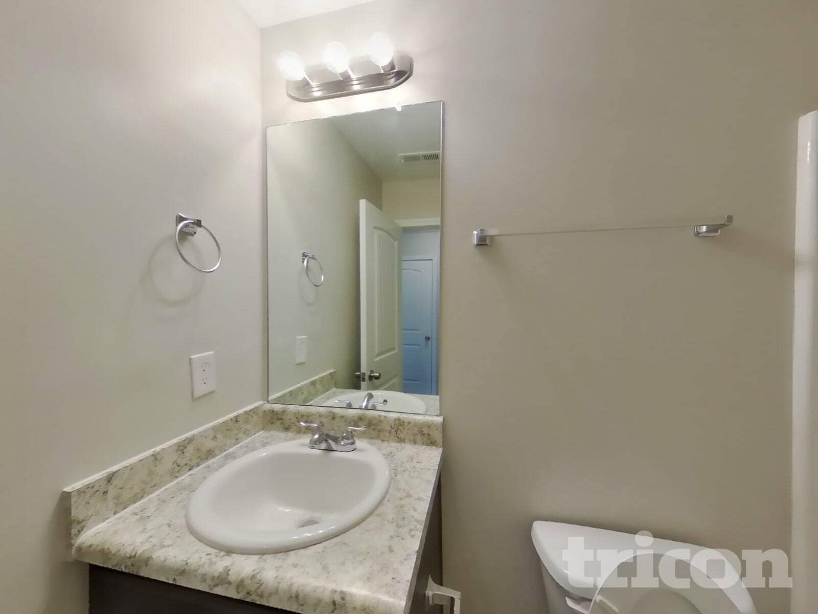 Building Photo - 5541 Union Pointe Pl