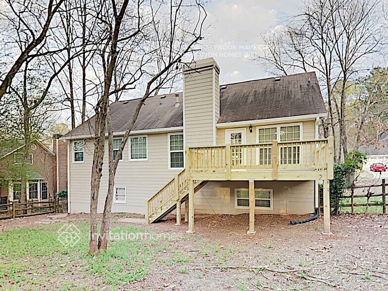 Building Photo - 655 Wedgewood Dr