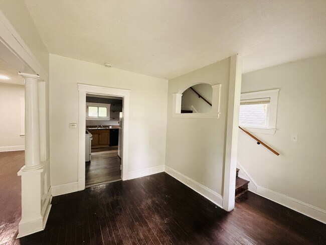 Building Photo - 4123 Stickney Ave