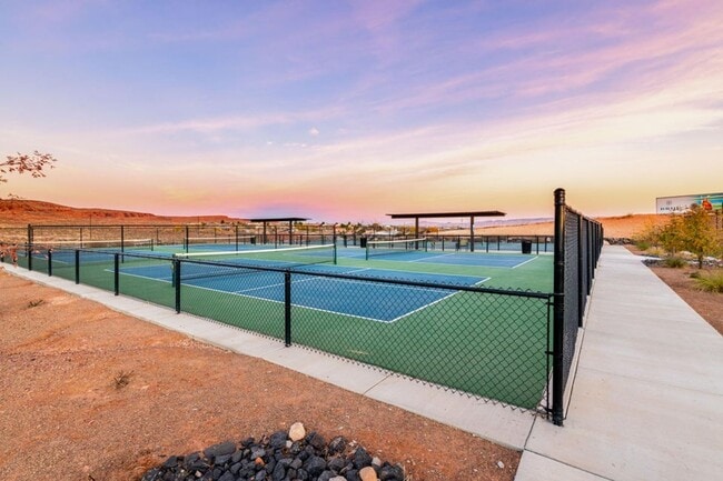 Building Photo - Beautiful New 3 Bedroom Home in Brio