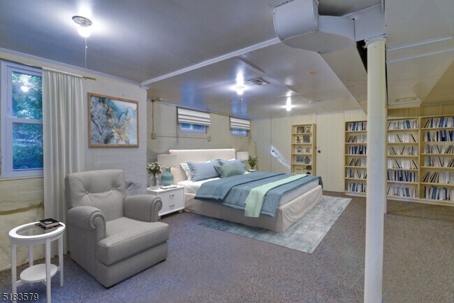 Building Photo - 15 Scenic Dr